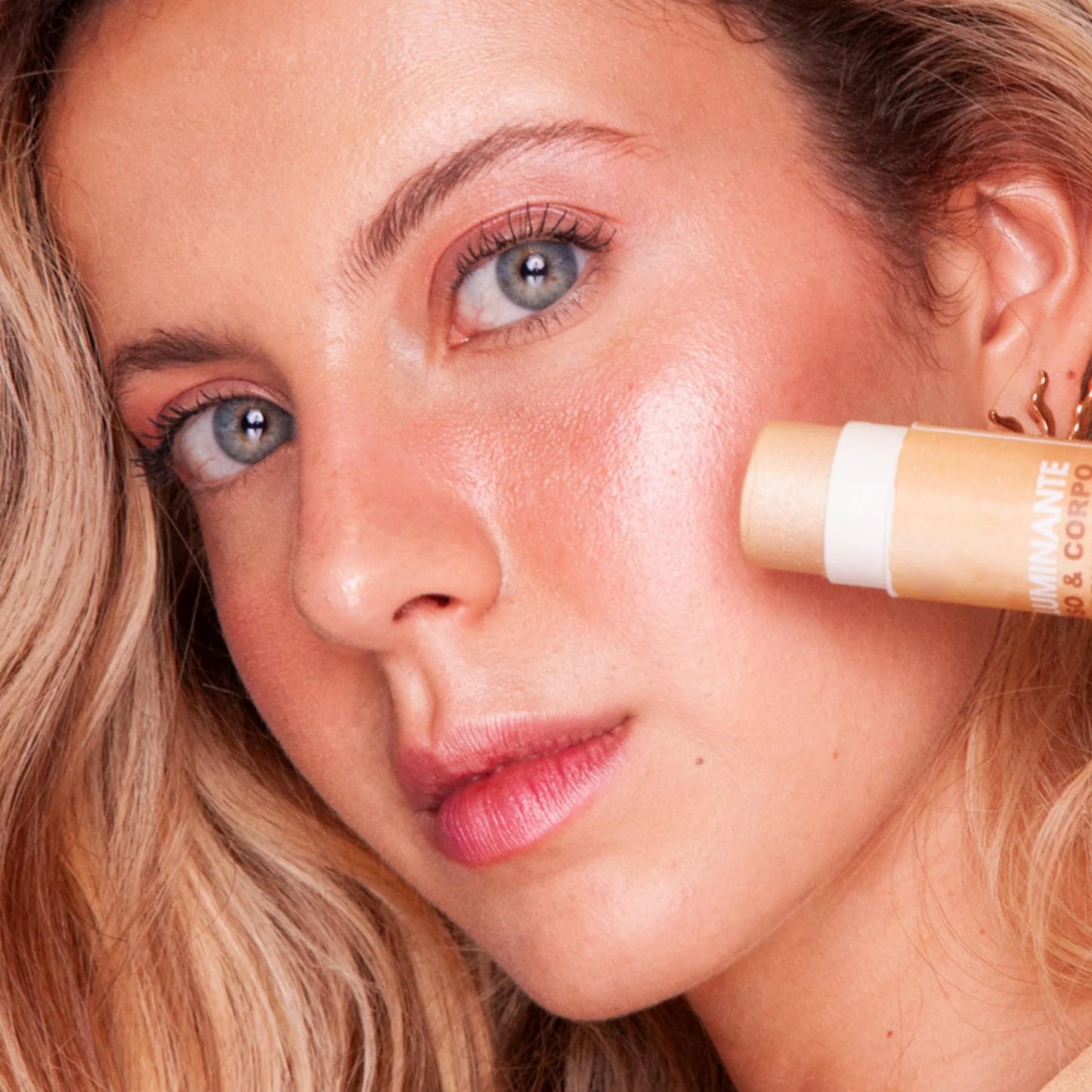 Enooso | Illuminante in Stick - Golden Cream