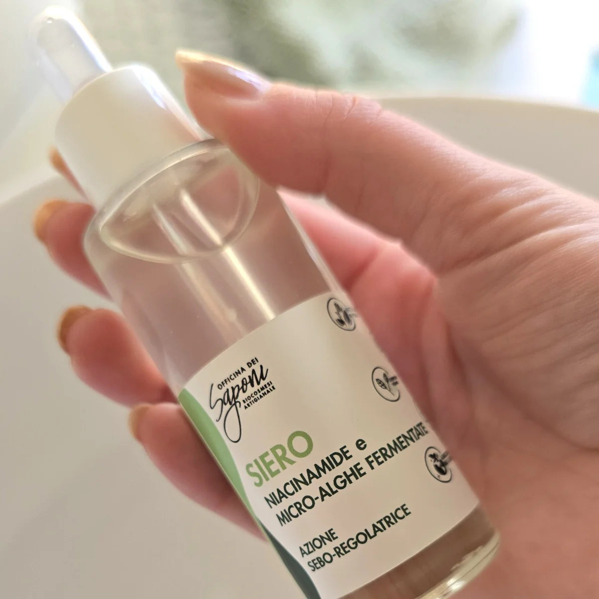 Siero Niacinamide e Micro Alghe Fermentate - Azione Sebo-Regolatrice VERDE